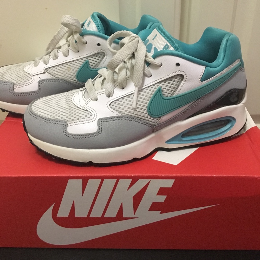 Women's Nike Air Max ST size 5