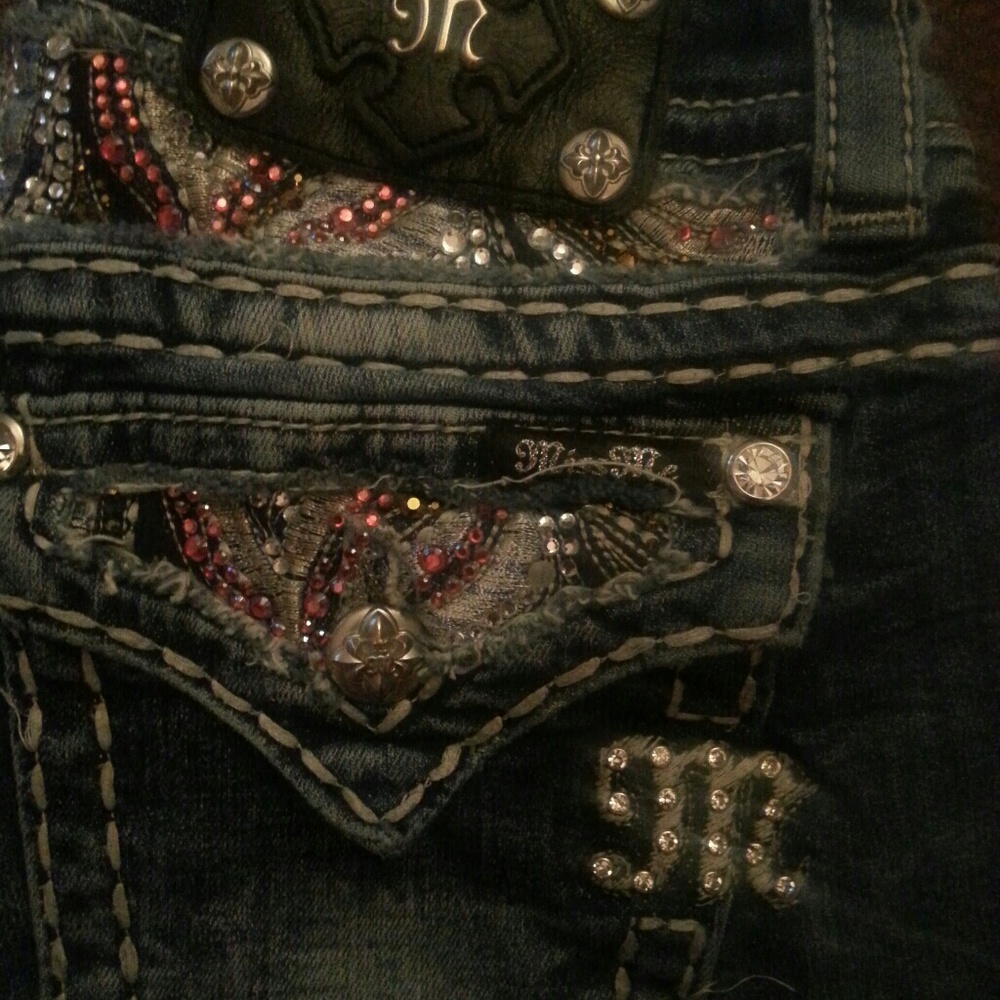 Signature rise Miss Me skinny jeans