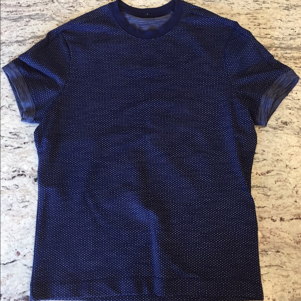 Men's Lululemon shirt. Navy Blue. Size Large.