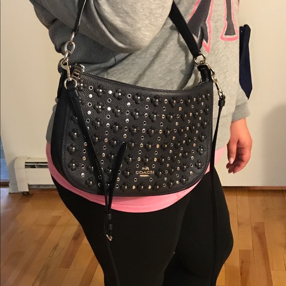 Coach Handbags - Coach Chelsea Crossbody Style#37702