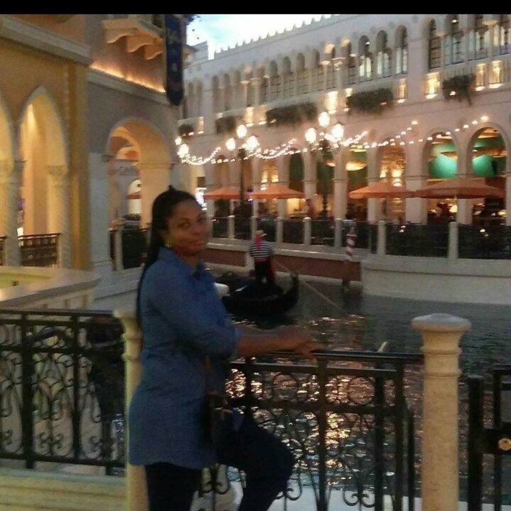 Meet your Posher, Regina