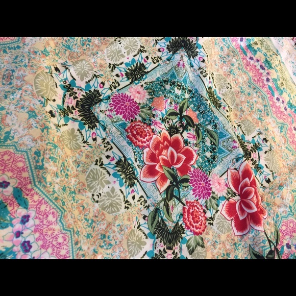 ✨ LAST ONE Fringed kimono beach cover up cardigan - Picture 3 of 4