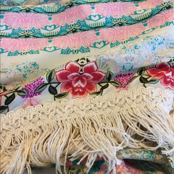 ✨ LAST ONE Fringed kimono beach cover up cardigan - Picture 4 of 4