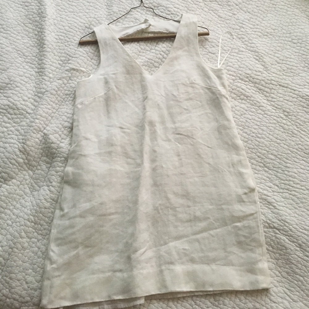 White linen minidress