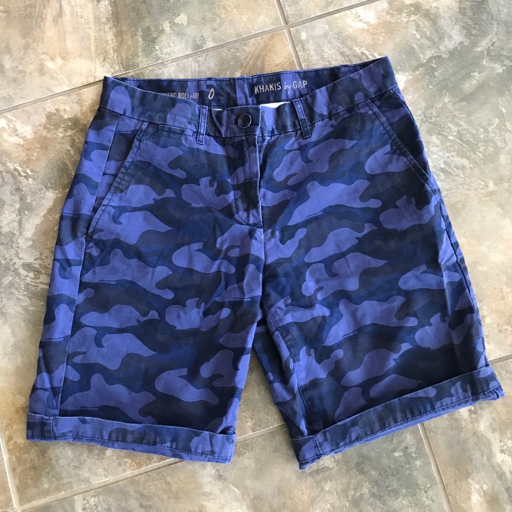 Boyfriend Roll Up Camouflage Khakis by Gap