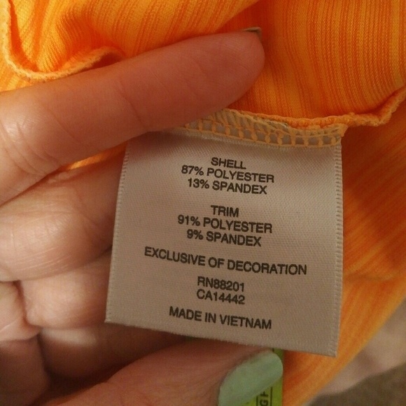 Active Pullover - Picture 2 of 4