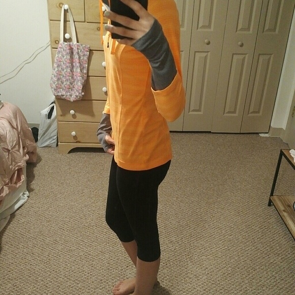 Active Pullover - Picture 3 of 4