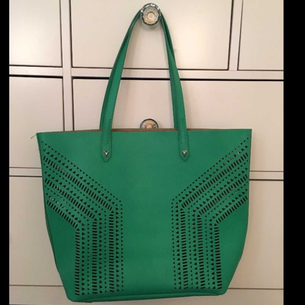 Stella & Dot Fillmore Tote Handbag w/ Linen pouch