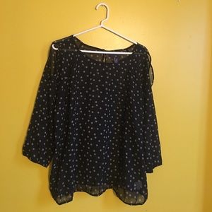 ✨Polka dot Black and white top✨