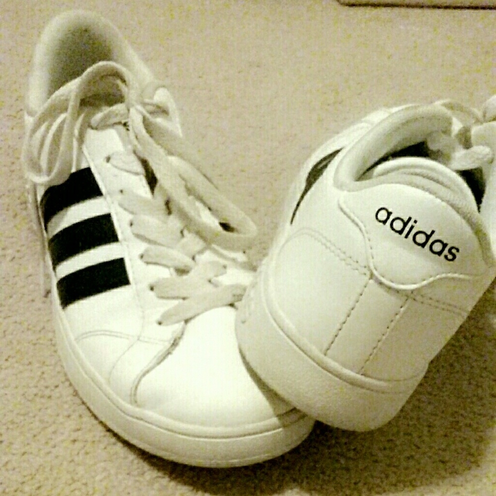 Adidas Neo