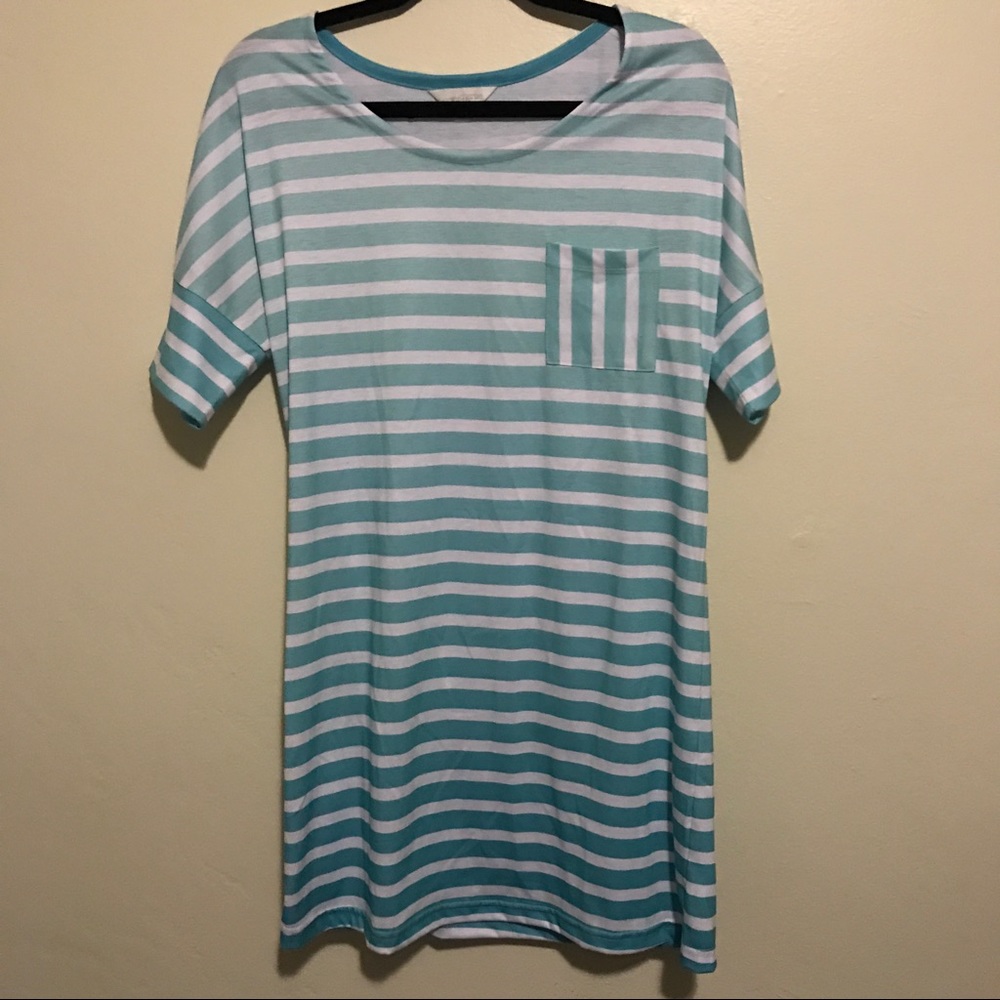 Super Cute, Charming Charlie T-shirt Dress 💖