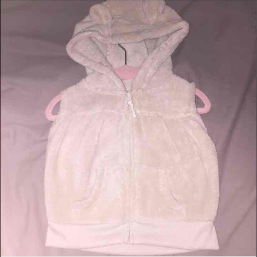 Carters hooded vest - 6months