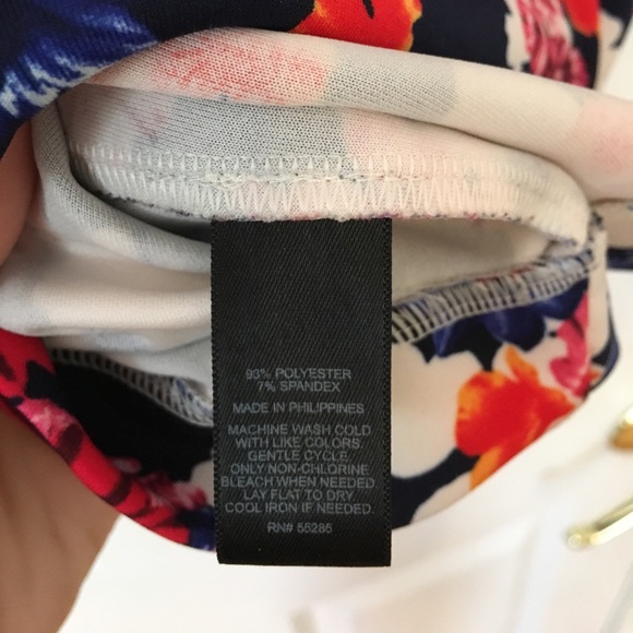 NWOT Express crop top - Picture 6 of 6