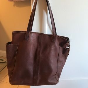 Genuine leather tote bag