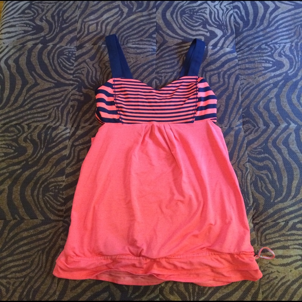 Lululemon top
