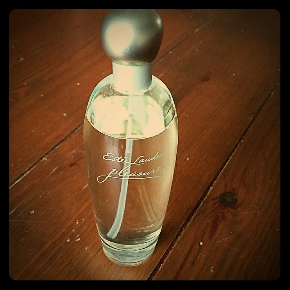 Estee Lauder Pleasures