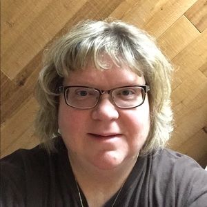 Meet your Posher, Anne