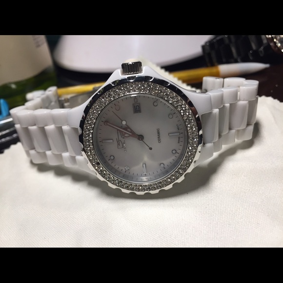 Daniel Steiger Genuine Ceramic Watch - Picture 4 of 7