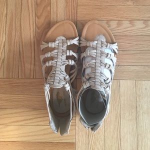 Gladiator sandals beige neutral size 7