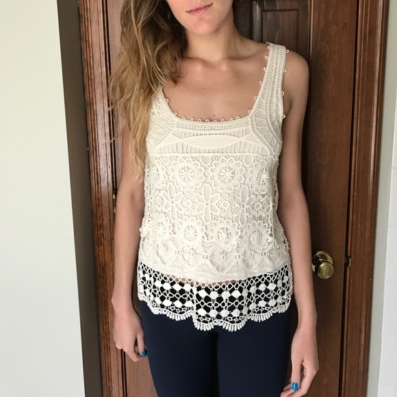 White lace crochet tank top - Picture 1 of 4