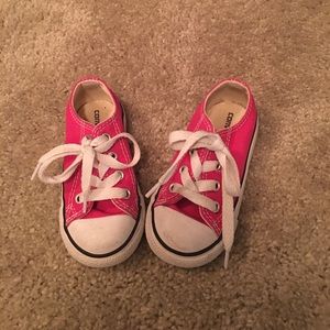 Toddler girl converse all stars