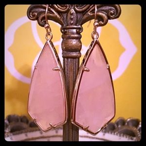 Kendra Scott Carla earrings in pink Rose Quartz