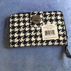 Vera Turnlock Wallet