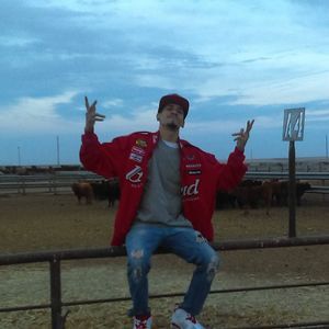 Meet your Posher, Joel