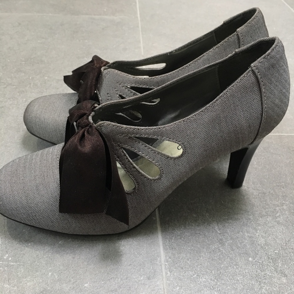 Ann Marino - brown herringbone heels