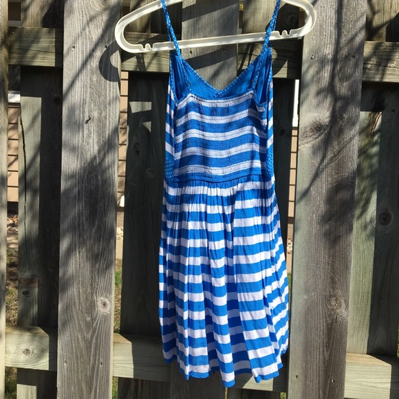 Cute babydoll striped sun dress - Picture 2 of 2