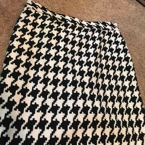 White House black market skirt