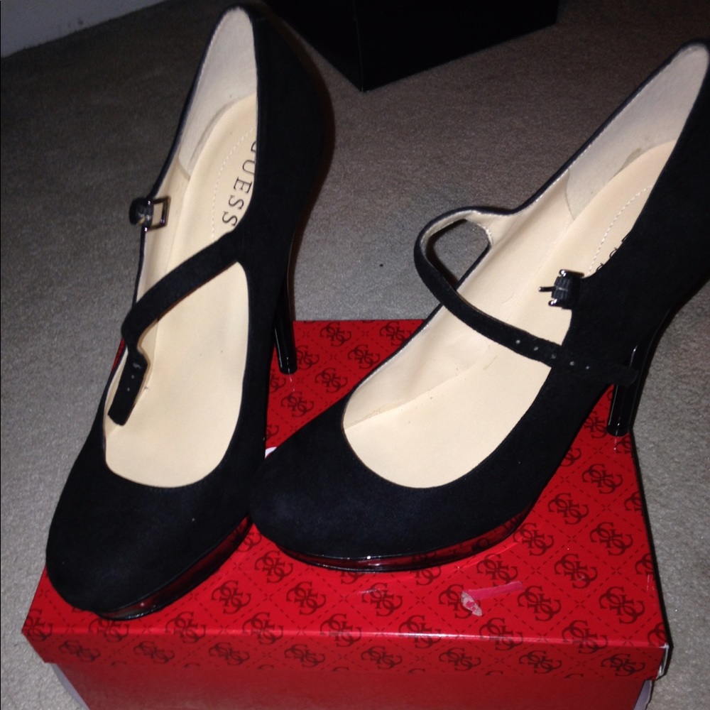 Women's Black suede buckle platform heels
