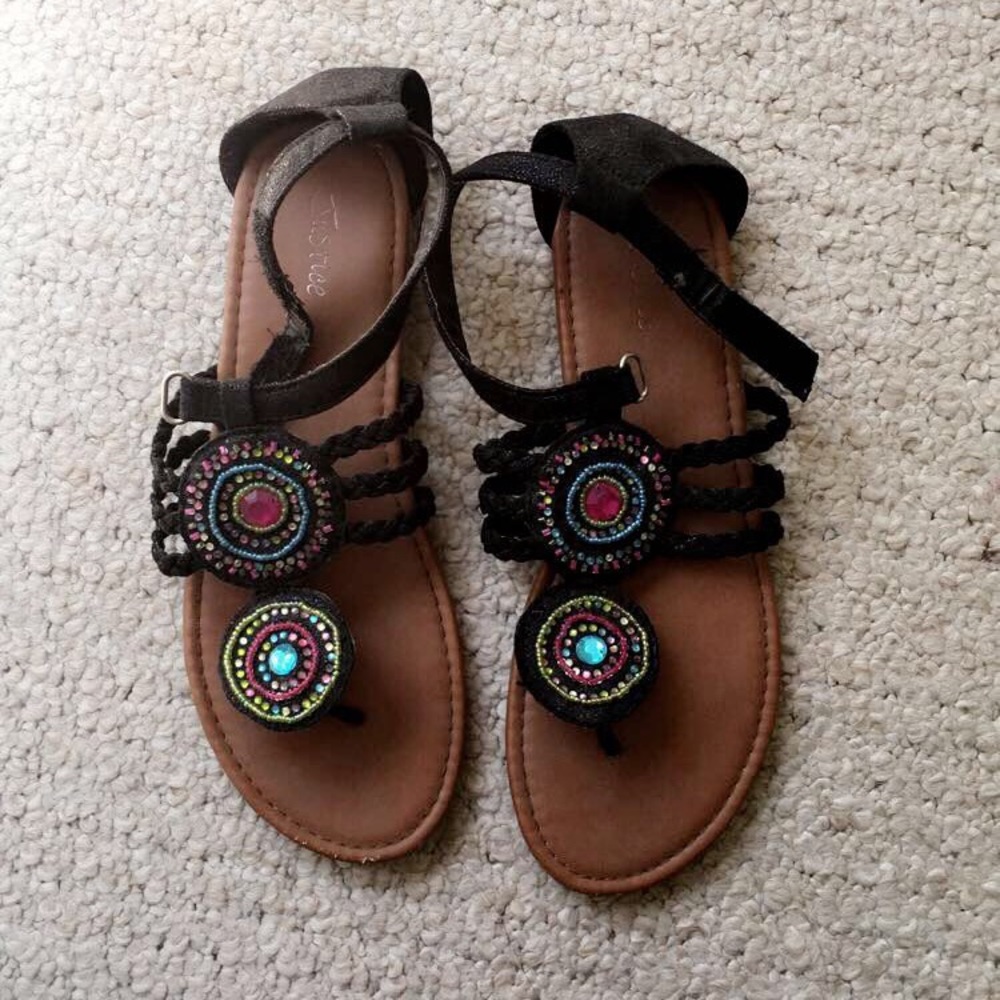 Justice sandals