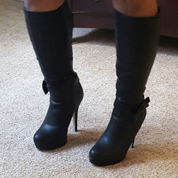 Shoes - Picture 2 of 3