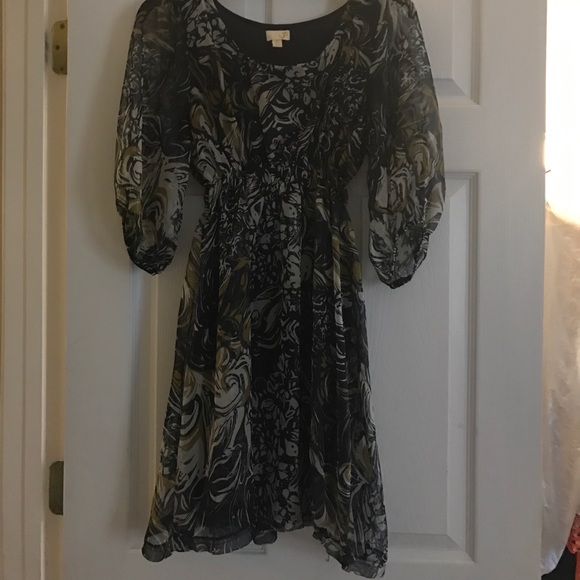 Dress - Picture 4 of 5