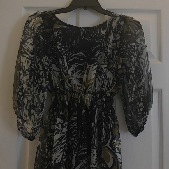 Dress - Picture 5 of 5