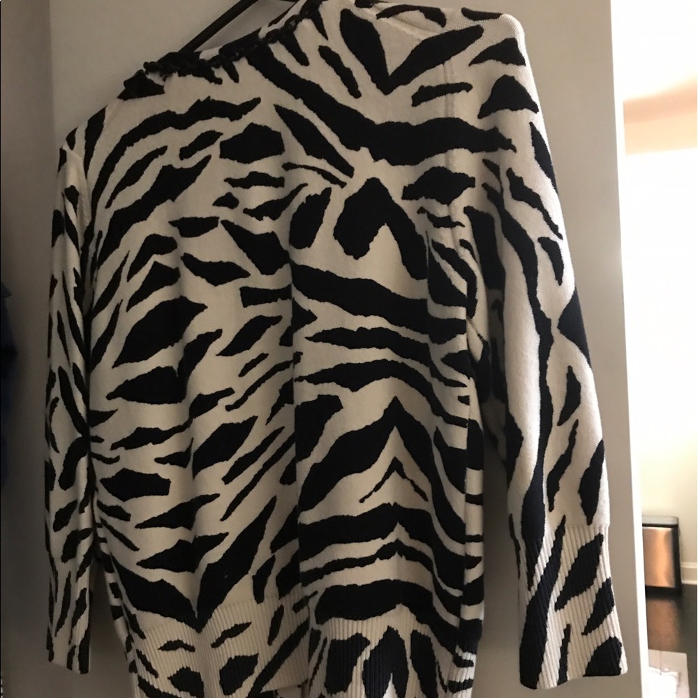 Sweater - Picture 3 of 3