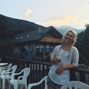 Meet your Posher, Abby