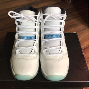 Jordan retro 11 legend blue