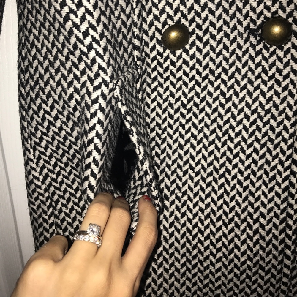 Coat - Picture 3 of 6