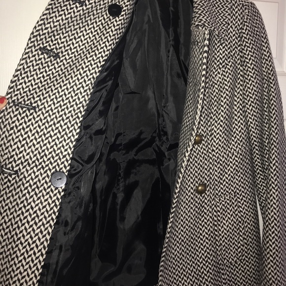 Coat - Picture 5 of 6