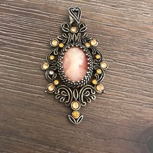 Vintage Cameo Pendant