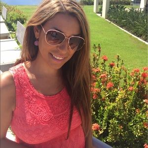 Meet your Posher, Vanessa