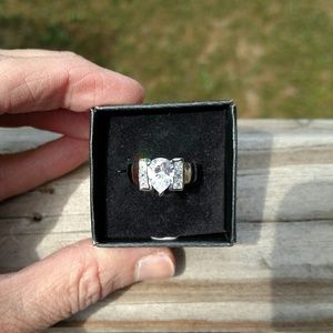 NEW! Silver tone Statement Ring