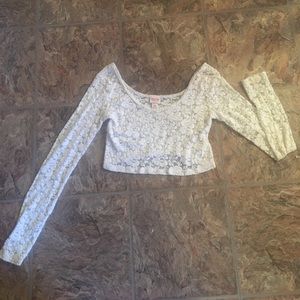 Lace long sleeve crop top