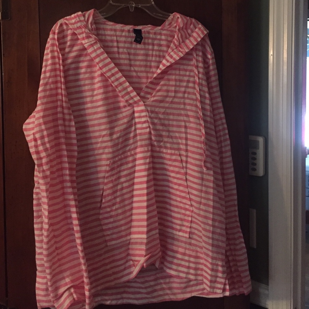 GAP hooded coverup