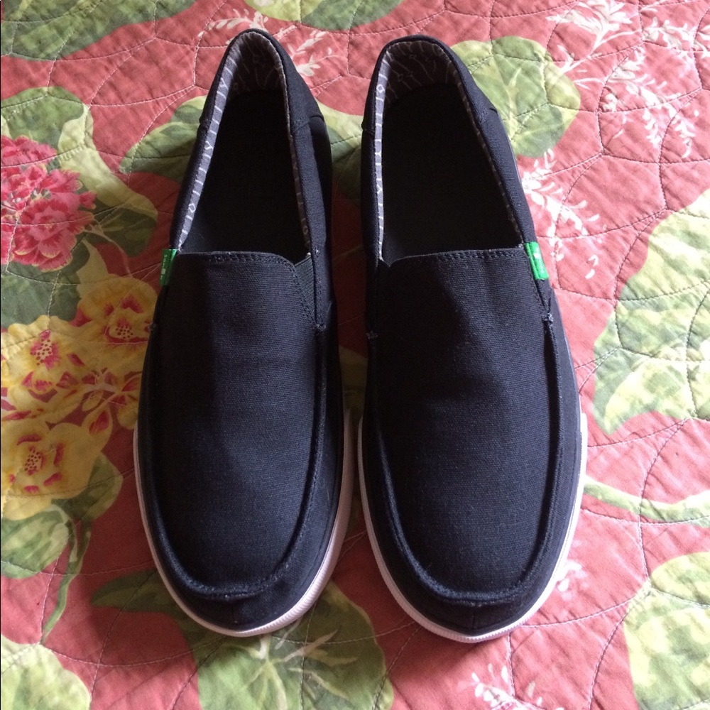 Sanuk slip on loafers