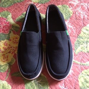 Sanuk slip on loafers