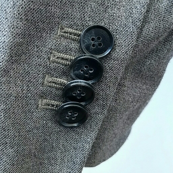 Gray Ann Taylor blazer 8p - Picture 5 of 7