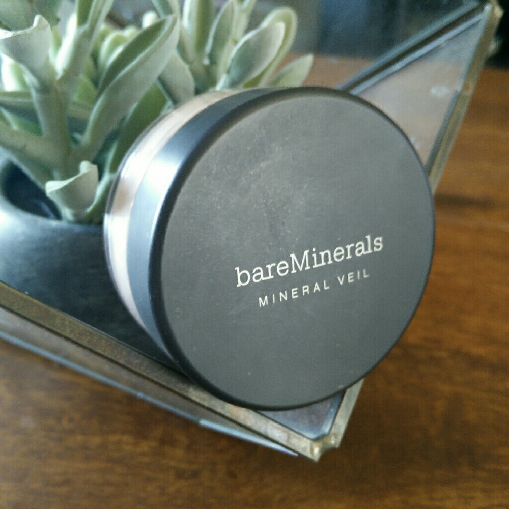 Mineral Veil finishing powder